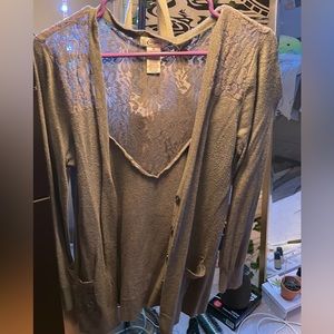 Women’s sweater/coverup